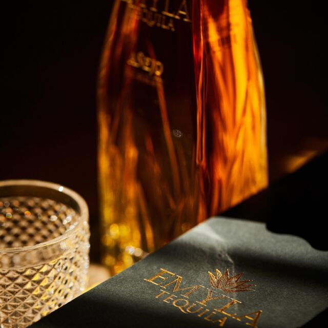 Smoothness in every Detail

#emylatequila #tequila #anejo #smooth #smoothtequila
